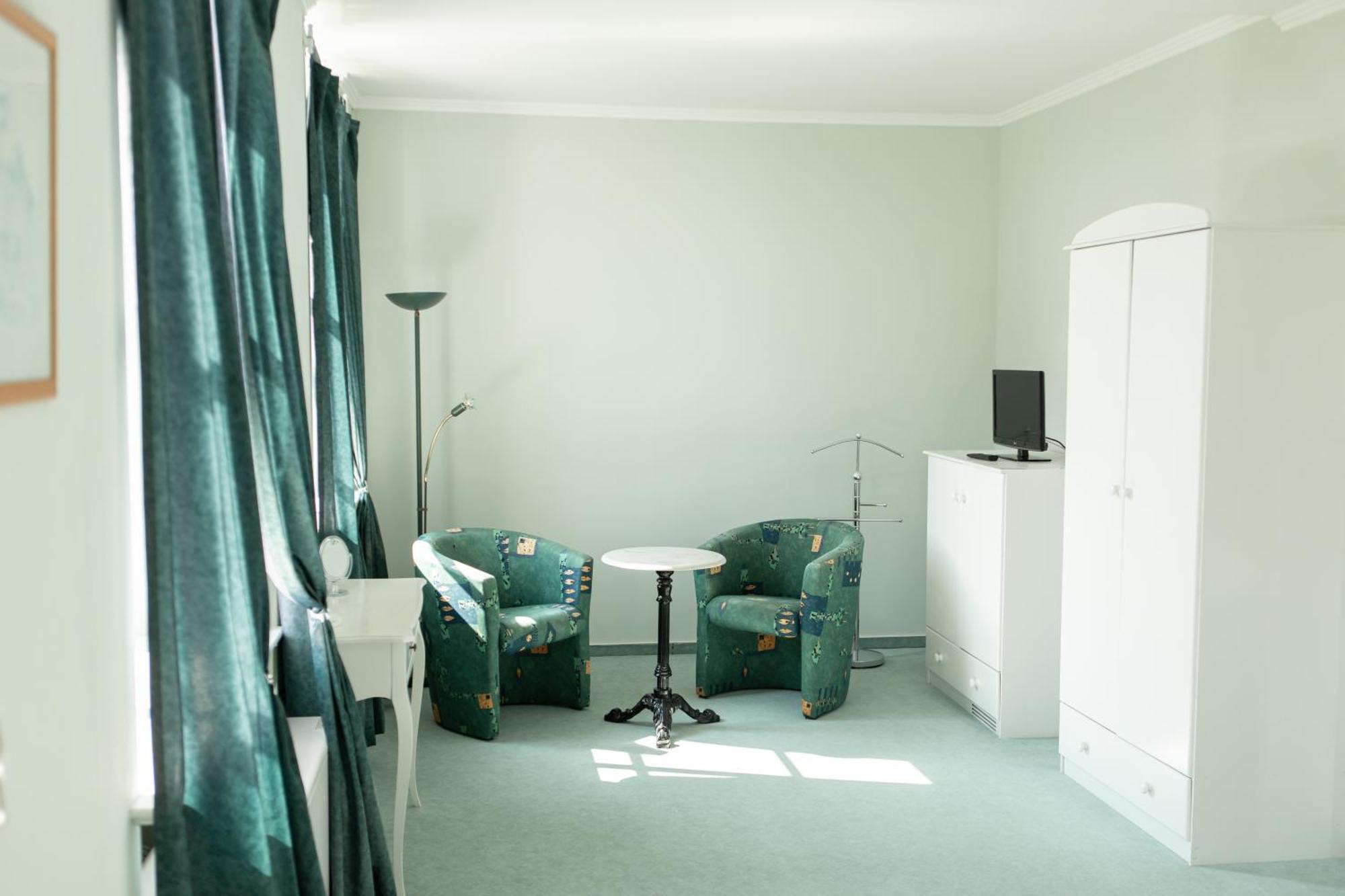 Boutique Hotel Gut Tribbevitz Neuenkirchen auf Rugen Ngoại thất bức ảnh