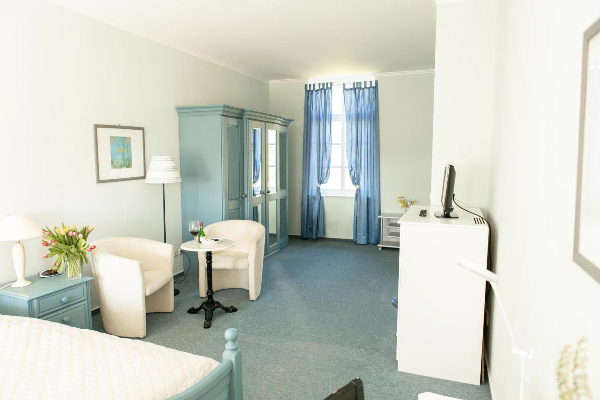 Boutique Hotel Gut Tribbevitz Neuenkirchen auf Rugen Ngoại thất bức ảnh