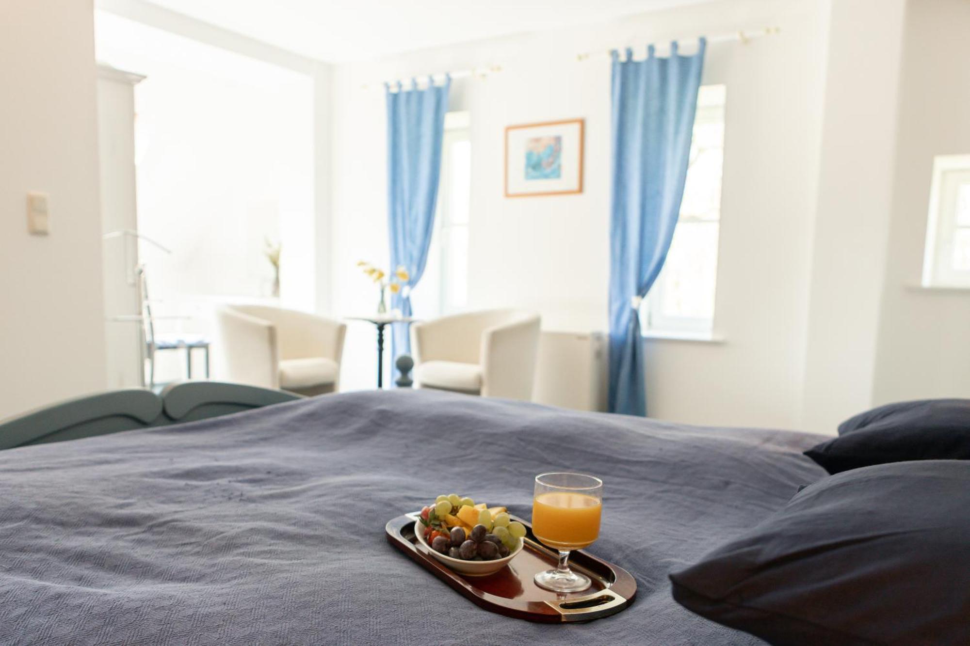 Boutique Hotel Gut Tribbevitz Neuenkirchen auf Rugen Ngoại thất bức ảnh