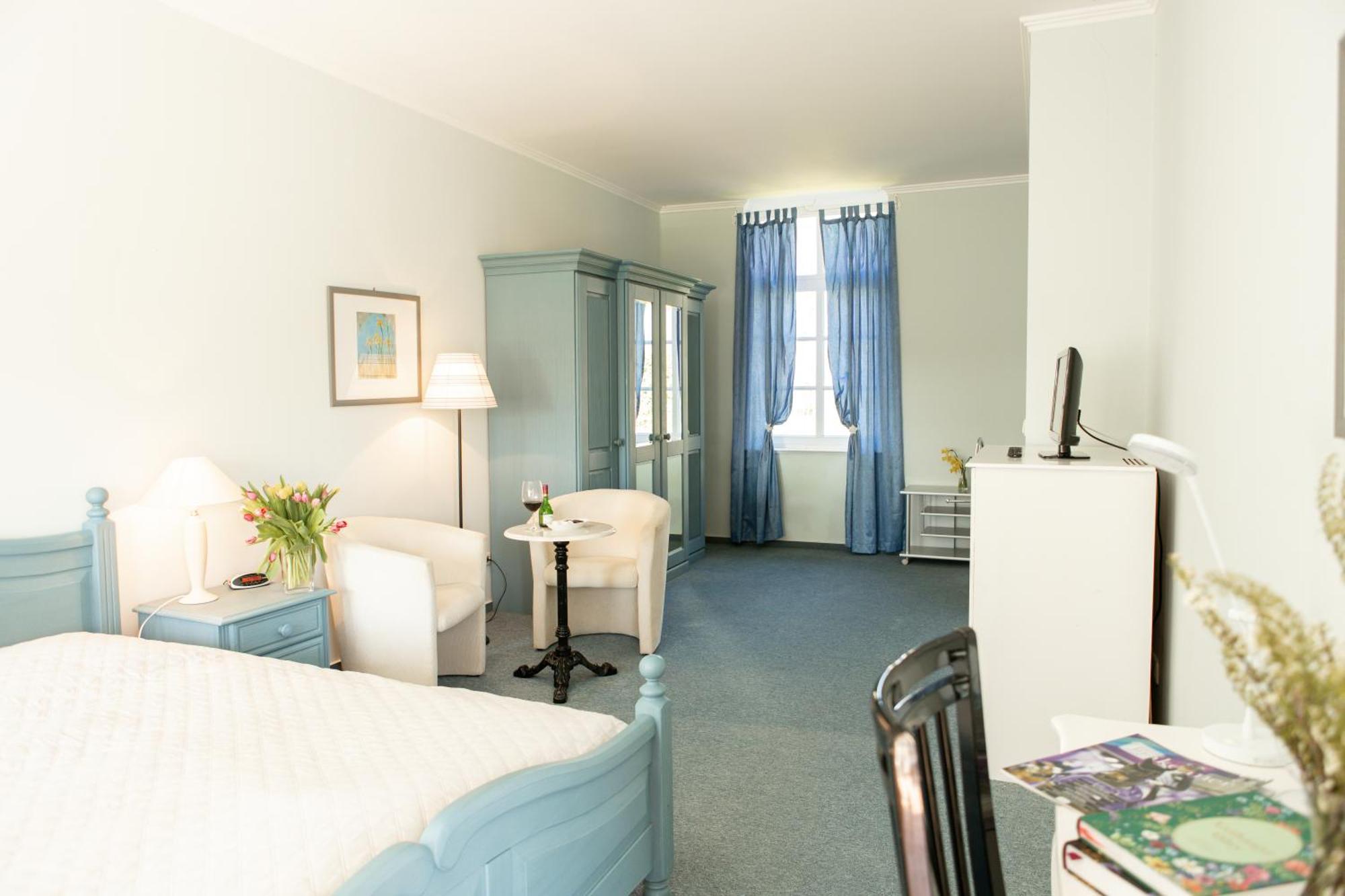 Boutique Hotel Gut Tribbevitz Neuenkirchen auf Rugen Ngoại thất bức ảnh