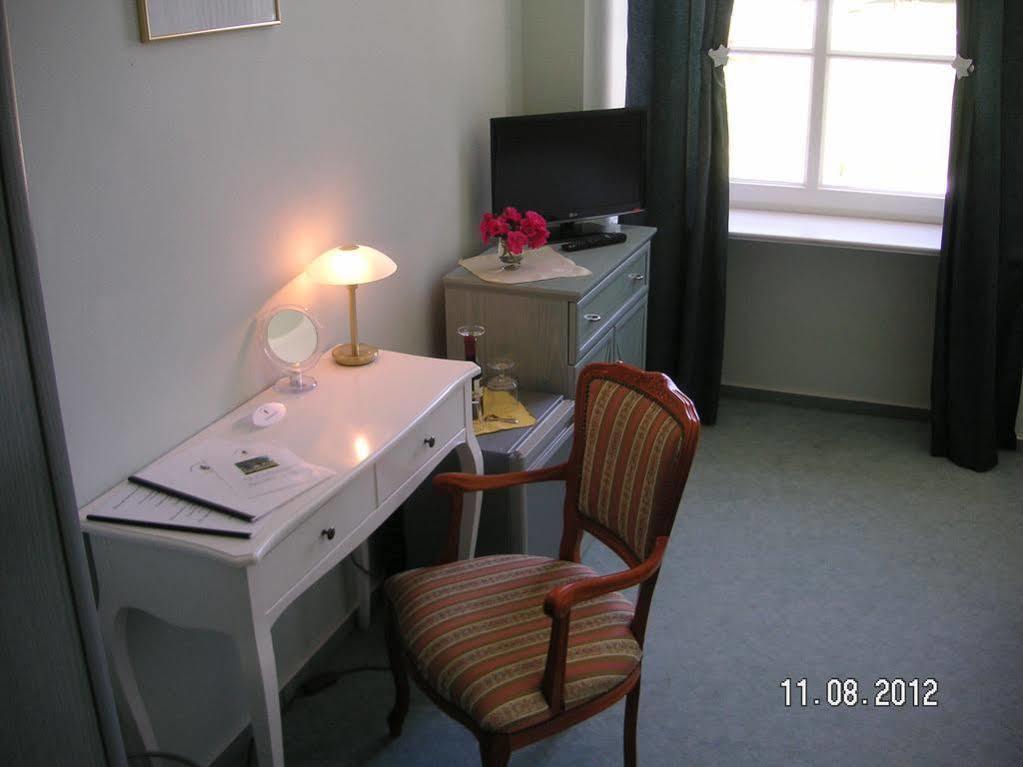 Boutique Hotel Gut Tribbevitz Neuenkirchen auf Rugen Ngoại thất bức ảnh